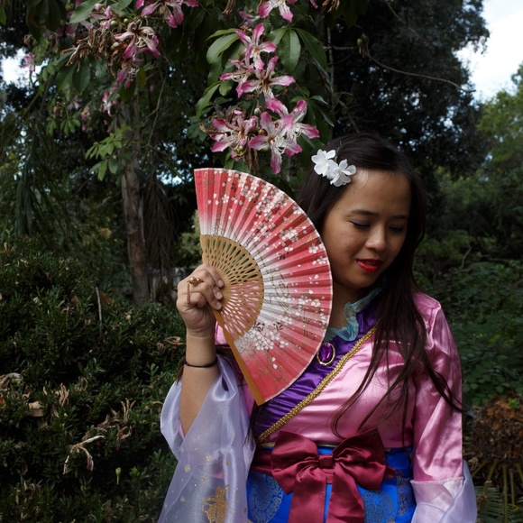 Meet your Posher, Amber - Picture 2 of 2